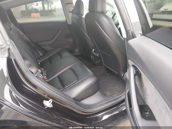 5YJ3E1EA2JF070995 2018 TESLA MODEL 3 - Image 8