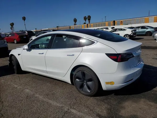 5YJ3E1EA2JF071869 2018 TESLA MODEL 3 - Image 2