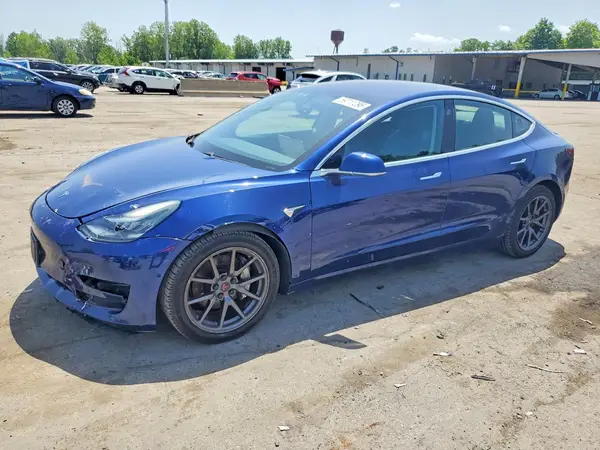 5YJ3E1EA2JF077994 2018 TESLA MODEL 3 - Image 1