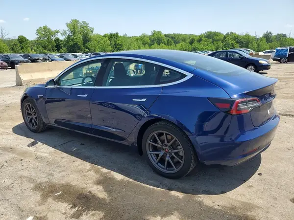 5YJ3E1EA2JF077994 2018 TESLA MODEL 3 - Image 2