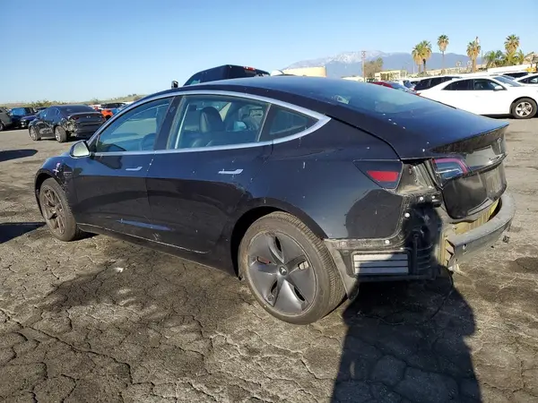 5YJ3E1EA2JF078272 2018 TESLA MODEL 3 - Image 2