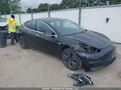 5YJ3E1EA2JF095654 2018 TESLA MODEL 3