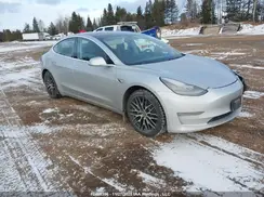 5YJ3E1EA2JF105552 2018 TESLA MODEL 3