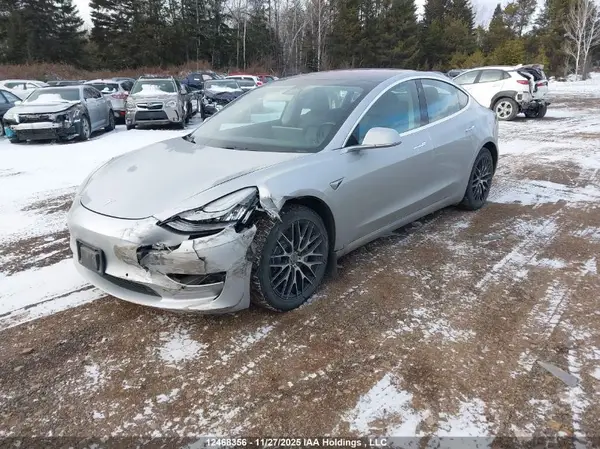 5YJ3E1EA2JF105552 2018 TESLA MODEL 3 - Image 2