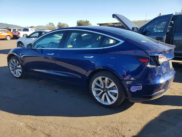 5YJ3E1EA2JF110203 2018 TESLA MODEL 3 - Image 2
