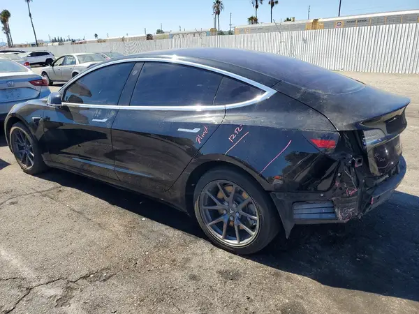 5YJ3E1EA2JF123307 2018 TESLA MODEL 3 - Image 2