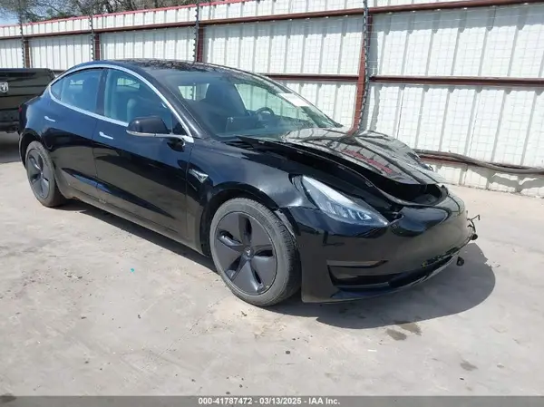 5YJ3E1EA2JF152709 2018 TESLA MODEL 3 - Image 1