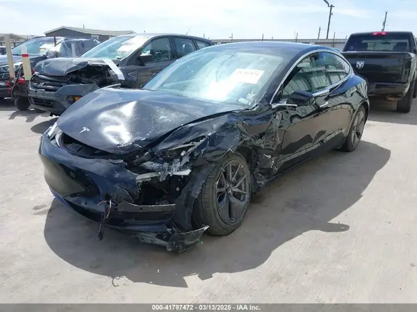 5YJ3E1EA2JF152709 2018 TESLA MODEL 3 - Image 2