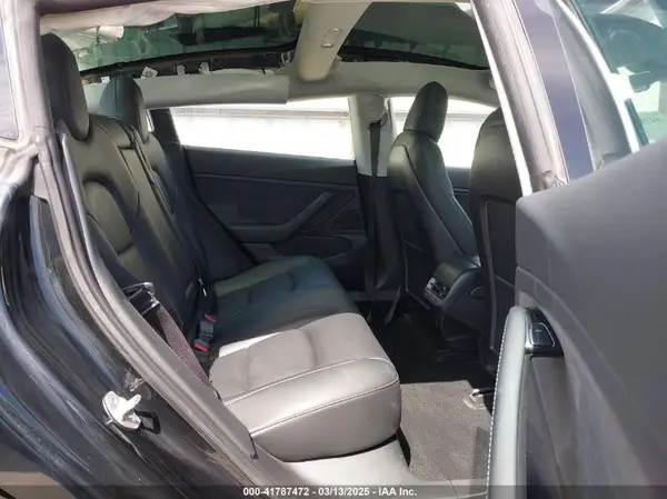 5YJ3E1EA2JF152709 2018 TESLA MODEL 3 - Image 8