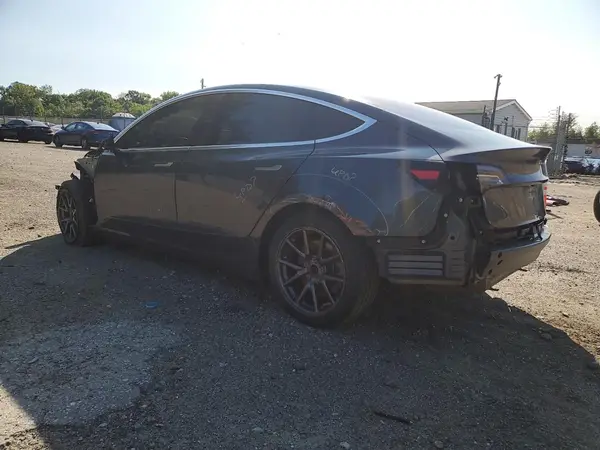 5YJ3E1EA2JF153648 2018 TESLA MODEL 3 - Image 2
