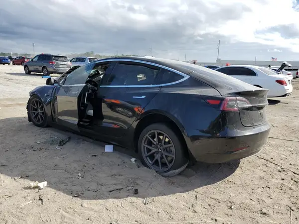 5YJ3E1EA2JF155304 2018 TESLA MODEL 3 - Image 2