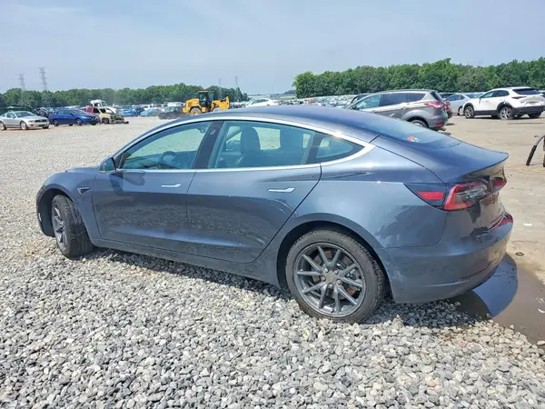 5YJ3E1EA2JF158056 2018 TESLA MODEL 3 - Image 2