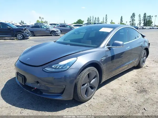 5YJ3E1EA2JF158154 2018 TESLA MODEL 3 - Image 2