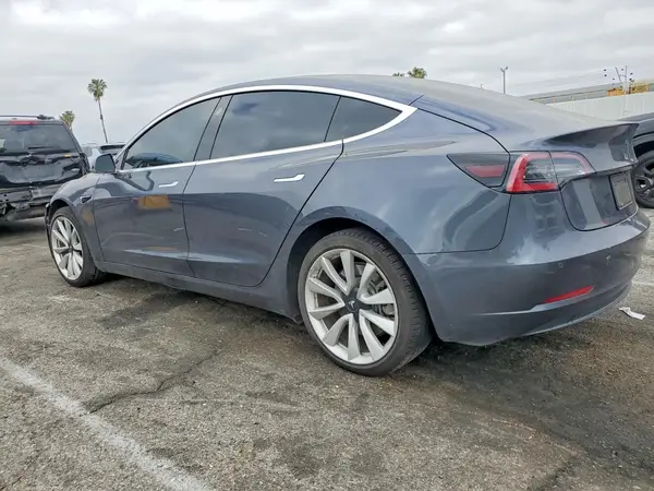 5YJ3E1EA2JF158672 2018 TESLA MODEL 3 - Image 2