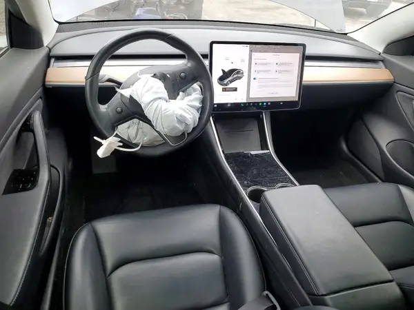 5YJ3E1EA2JF158672 2018 TESLA MODEL 3 - Image 8
