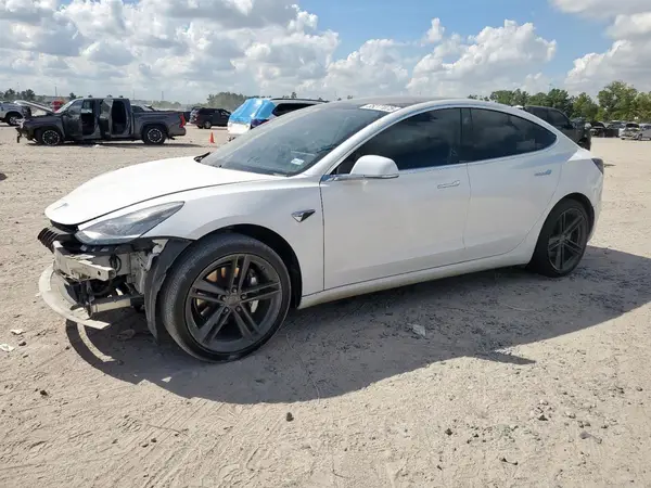 5YJ3E1EA2JF161992 2018 TESLA MODEL 3 - Image 1