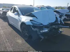 5YJ3E1EA2JF162446 2018 TESLA MODEL 3