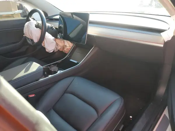 5YJ3E1EA2JF162639 2018 TESLA MODEL 3 - Image 8