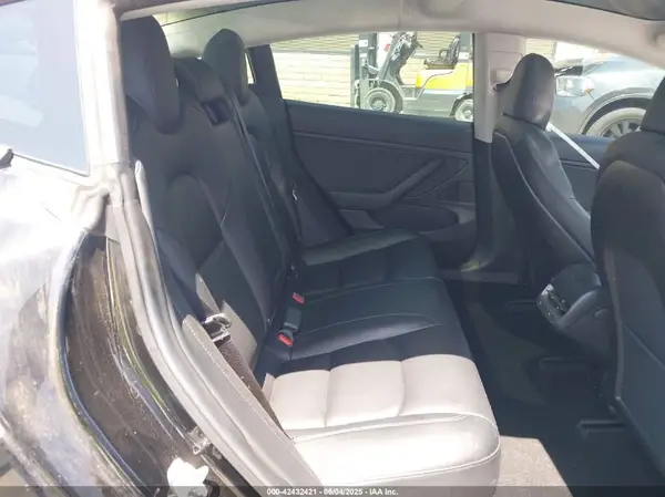 5YJ3E1EA2JF171597 2018 TESLA MODEL 3 - Image 8