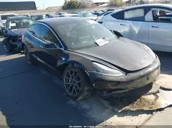 5YJ3E1EA2JF172037 2018 TESLA MODEL 3