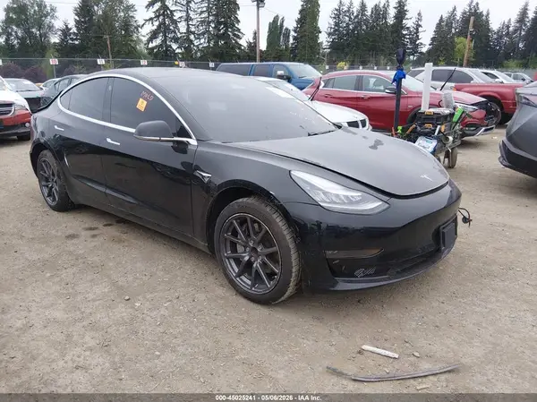 5YJ3E1EA2JF173558 2018 TESLA MODEL 3 - Image 1