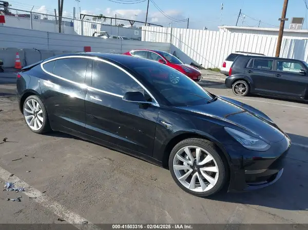 5YJ3E1EA2KF190829 2019 TESLA MODEL 3 - Image 1