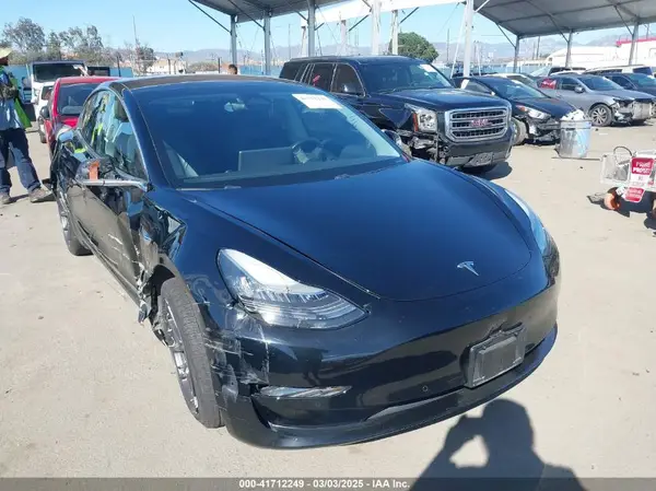 5YJ3E1EA2KF296696 2019 TESLA MODEL 3 - Image 1