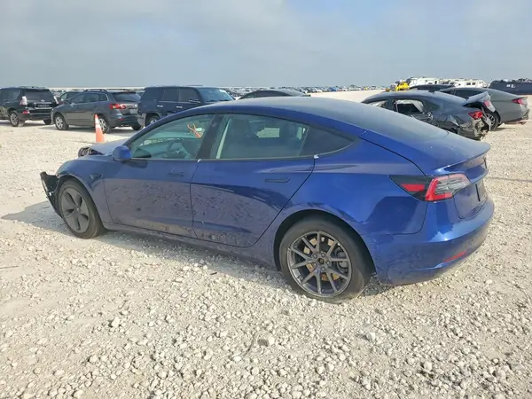 5YJ3E1EA2KF299484 2019 TESLA MODEL 3 - Image 2