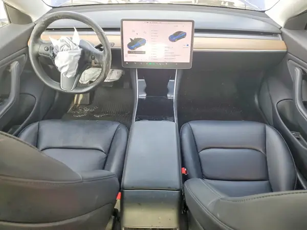 5YJ3E1EA2KF299484 2019 TESLA MODEL 3 - Image 8