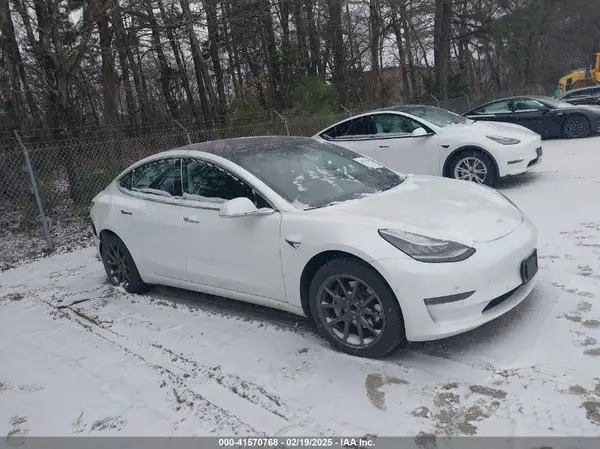 5YJ3E1EA2KF299730 2019 TESLA MODEL 3 - Image 1