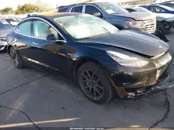 5YJ3E1EA2KF305543 2019 TESLA MODEL 3