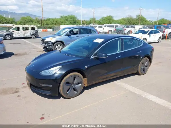 5YJ3E1EA2KF305820 2019 TESLA MODEL 3 - Image 2