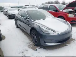 5YJ3E1EA2KF307647 2019 TESLA MODEL 3
