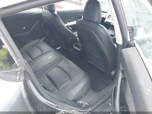 5YJ3E1EA2KF307647 2019 TESLA MODEL 3 - Image 8