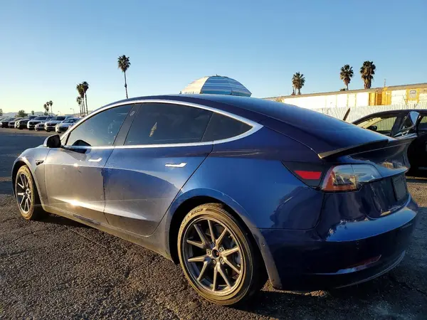5YJ3E1EA2KF309107 2019 TESLA MODEL 3 - Image 2