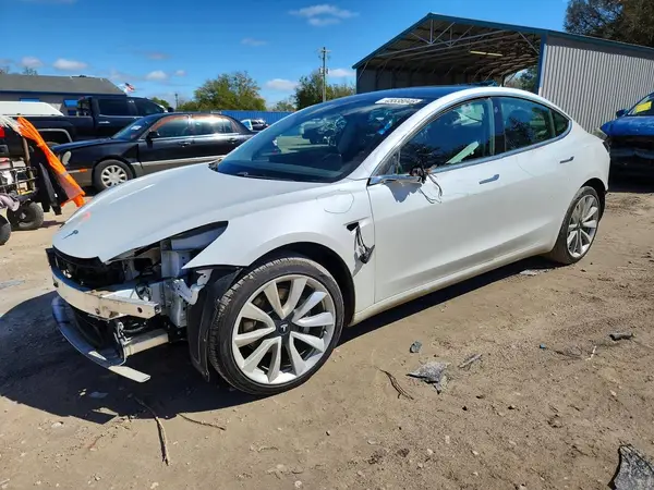 5YJ3E1EA2KF311763 2019 TESLA MODEL 3 - Image 1