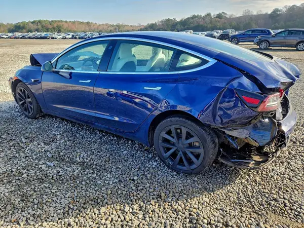5YJ3E1EA2KF312377 2019 TESLA MODEL 3 - Image 2