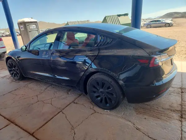 5YJ3E1EA2KF323461 2019 TESLA MODEL 3 - Image 2