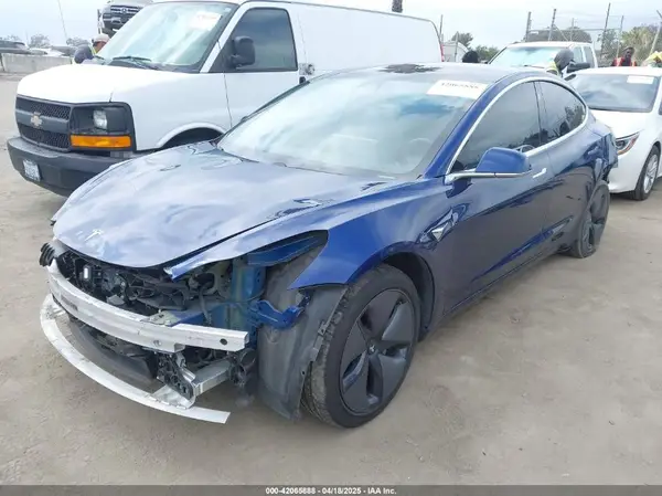 5YJ3E1EA2KF326103 2019 TESLA MODEL 3 - Image 2