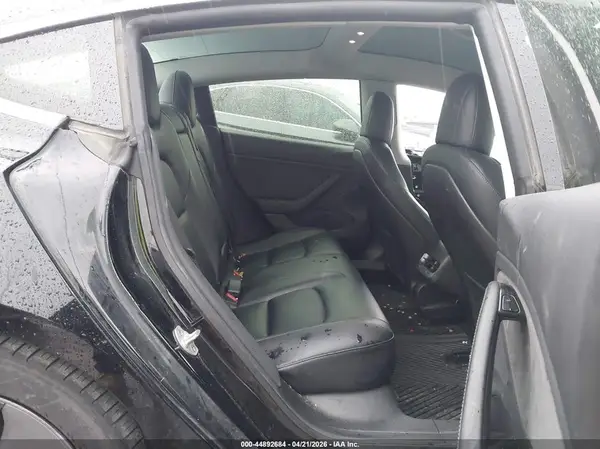5YJ3E1EA2KF330989 2019 TESLA MODEL 3 - Image 8