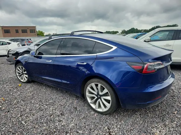 5YJ3E1EA2KF331950 2019 TESLA MODEL 3 - Image 2