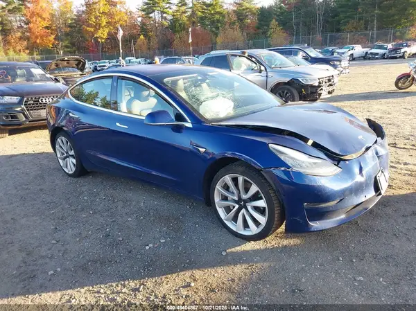 5YJ3E1EA2KF332032 2019 TESLA MODEL 3 - Image 1