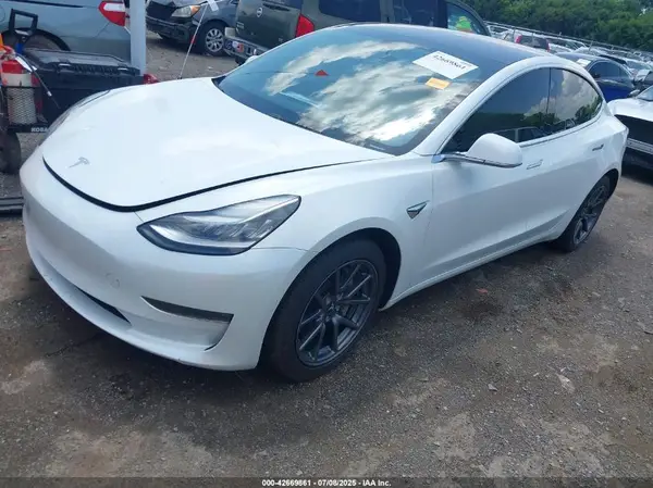 5YJ3E1EA2KF332578 2019 TESLA MODEL 3 - Image 2