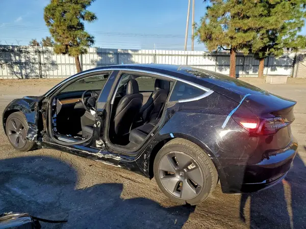 5YJ3E1EA2KF344889 2019 TESLA MODEL 3 - Image 2