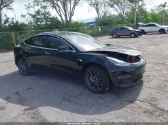 5YJ3E1EA2KF394675 2019 TESLA MODEL 3