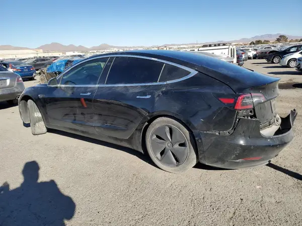 5YJ3E1EA2KF394756 2019 TESLA MODEL 3 - Image 2