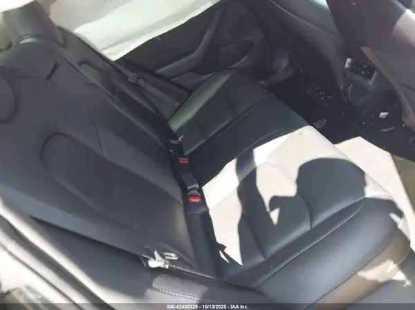 5YJ3E1EA2KF395261 2019 TESLA MODEL 3 - Image 8