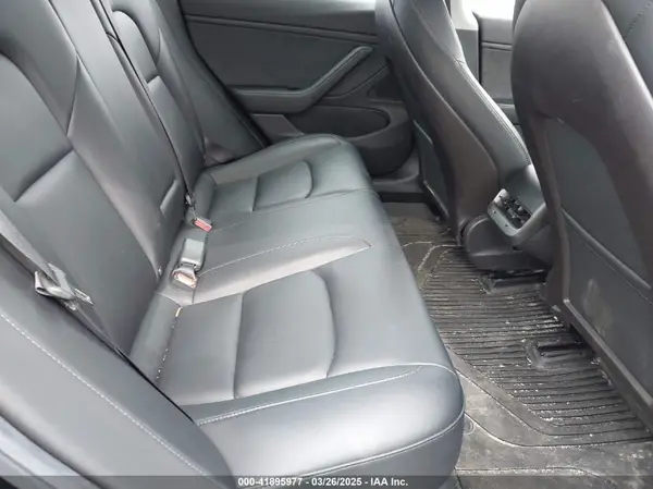 5YJ3E1EA2KF395549 2019 TESLA MODEL 3 - Image 8