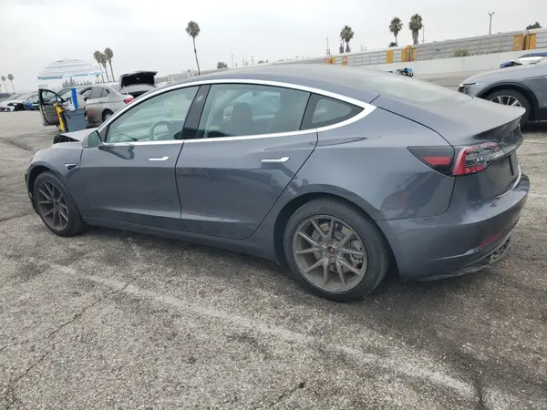 5YJ3E1EA2KF396328 2019 TESLA MODEL 3 - Image 2