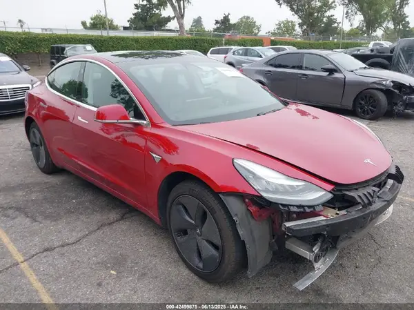 5YJ3E1EA2KF396541 2019 TESLA MODEL 3 - Image 1